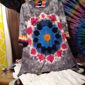 I MAKE TYE-DYED TSHIRTS
